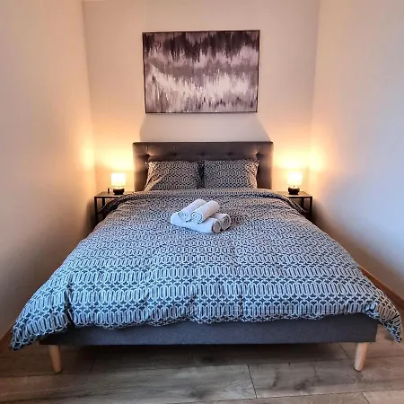 Entire + 2 + Self Check-in Apartment Tallinn